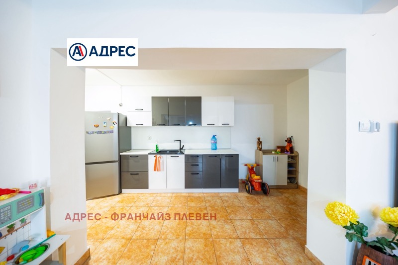 Продава МНОГОСТАЕН, гр. Ловеч, Младост, снимка 5 - Апартаменти - 53507485