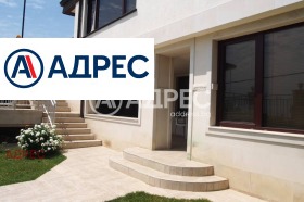 Casa k.k. Tchaika, Varna