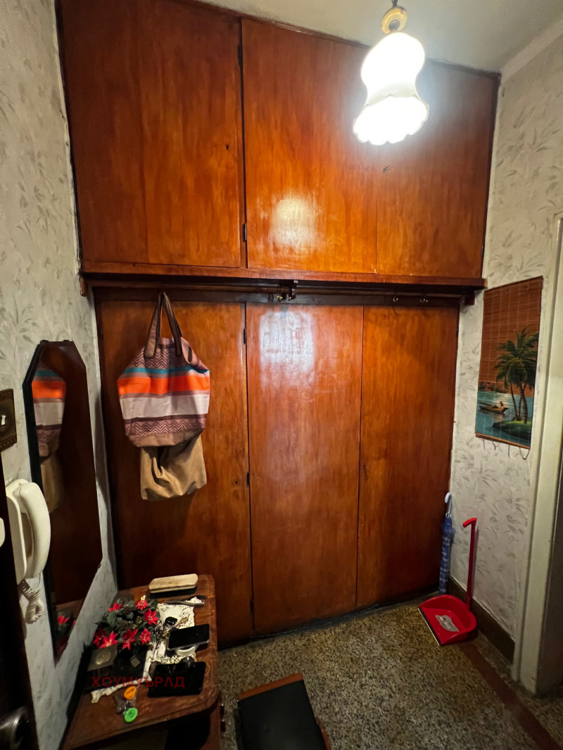 Te koop  3+ slaapkamer Sofia , Tsentar , 148 m² | 98438364 - afbeelding [2]