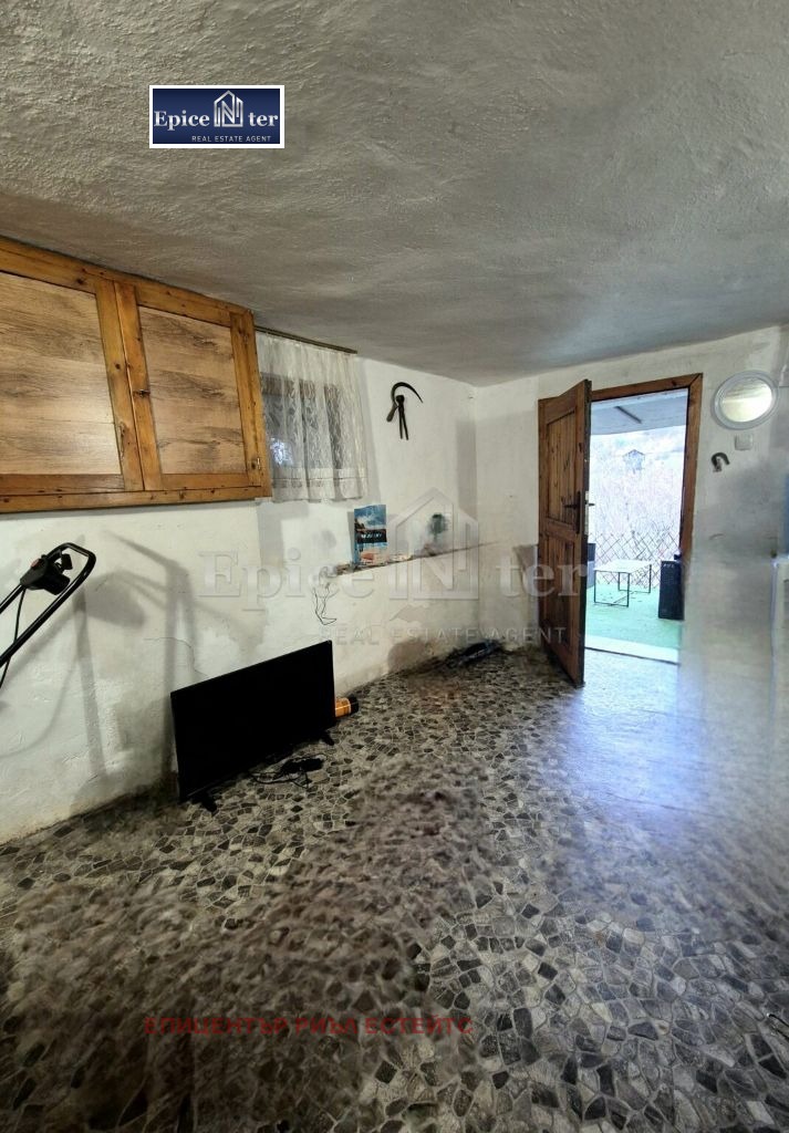 Продава КЪЩА, с. Ръжавец, област Перник, снимка 6 - Къщи - 53979599