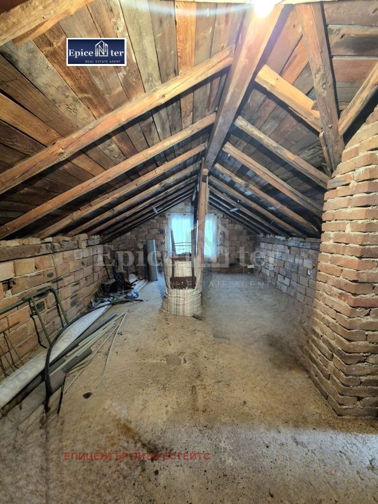 Продава КЪЩА, с. Ръжавец, област Перник, снимка 14 - Къщи - 53979599