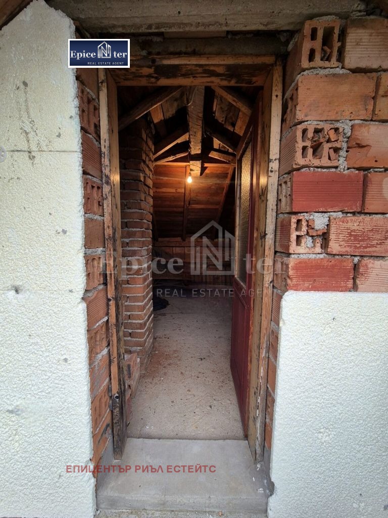 Продава КЪЩА, с. Ръжавец, област Перник, снимка 2 - Къщи - 53979599