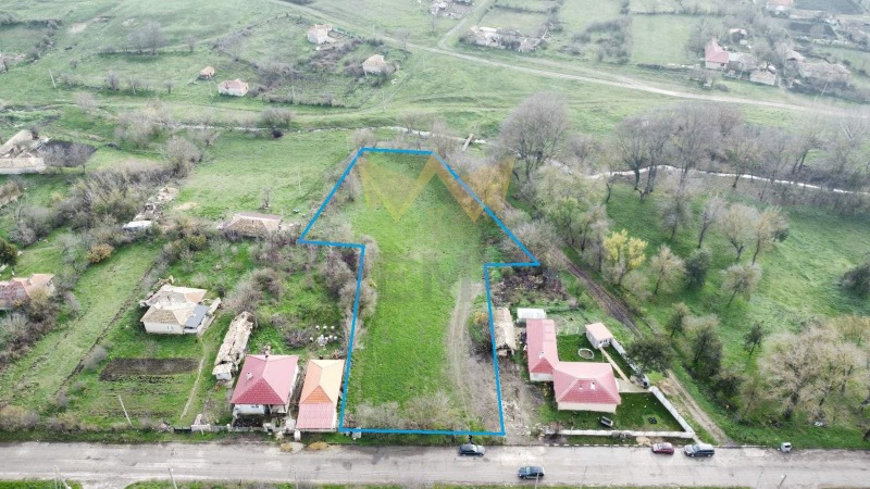 Продава ПАРЦЕЛ, с. Михалич, област Варна