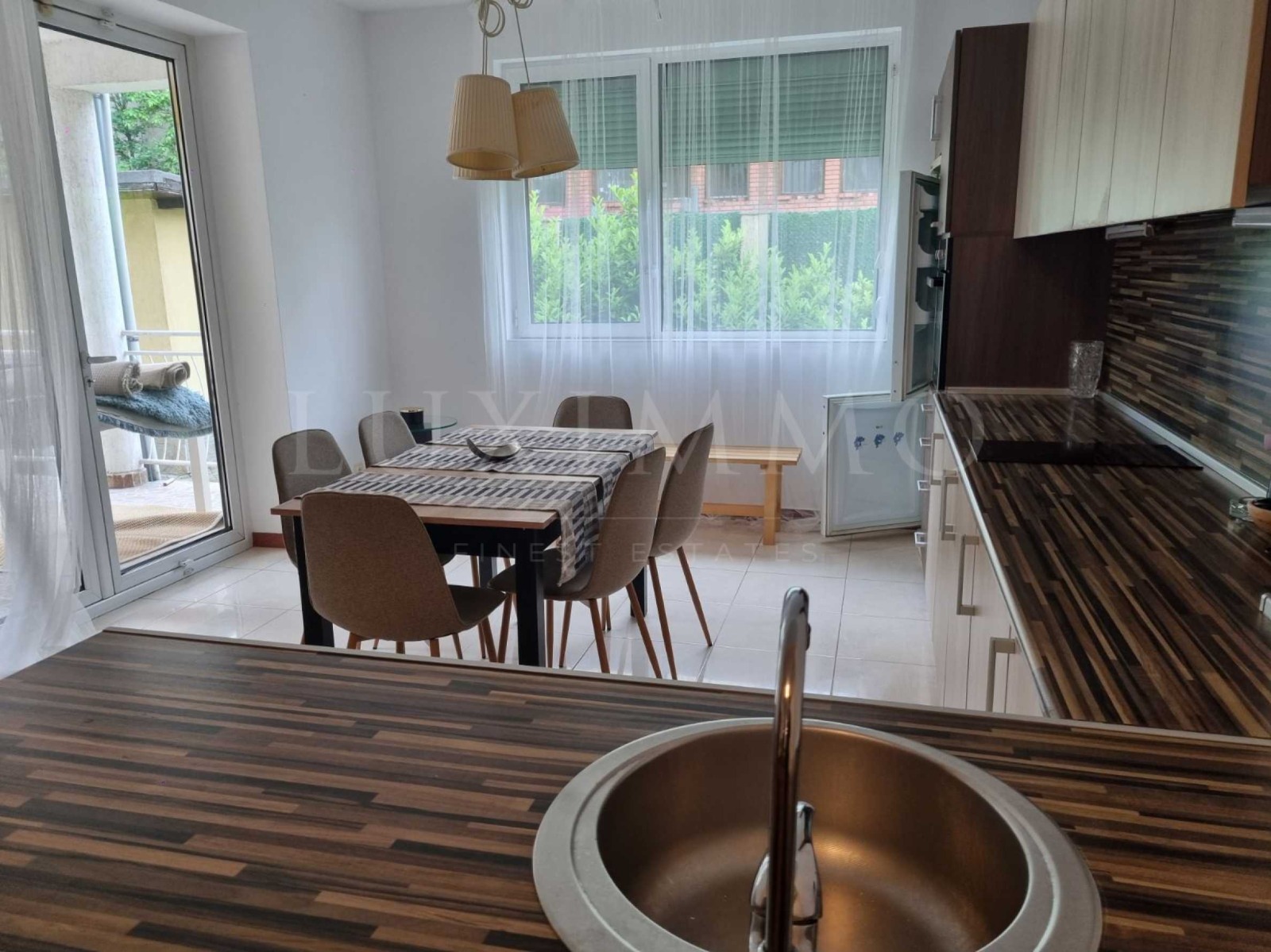 Продава 4-СТАЕН, гр. София, Изток, снимка 15 - Апартаменти - 53719446