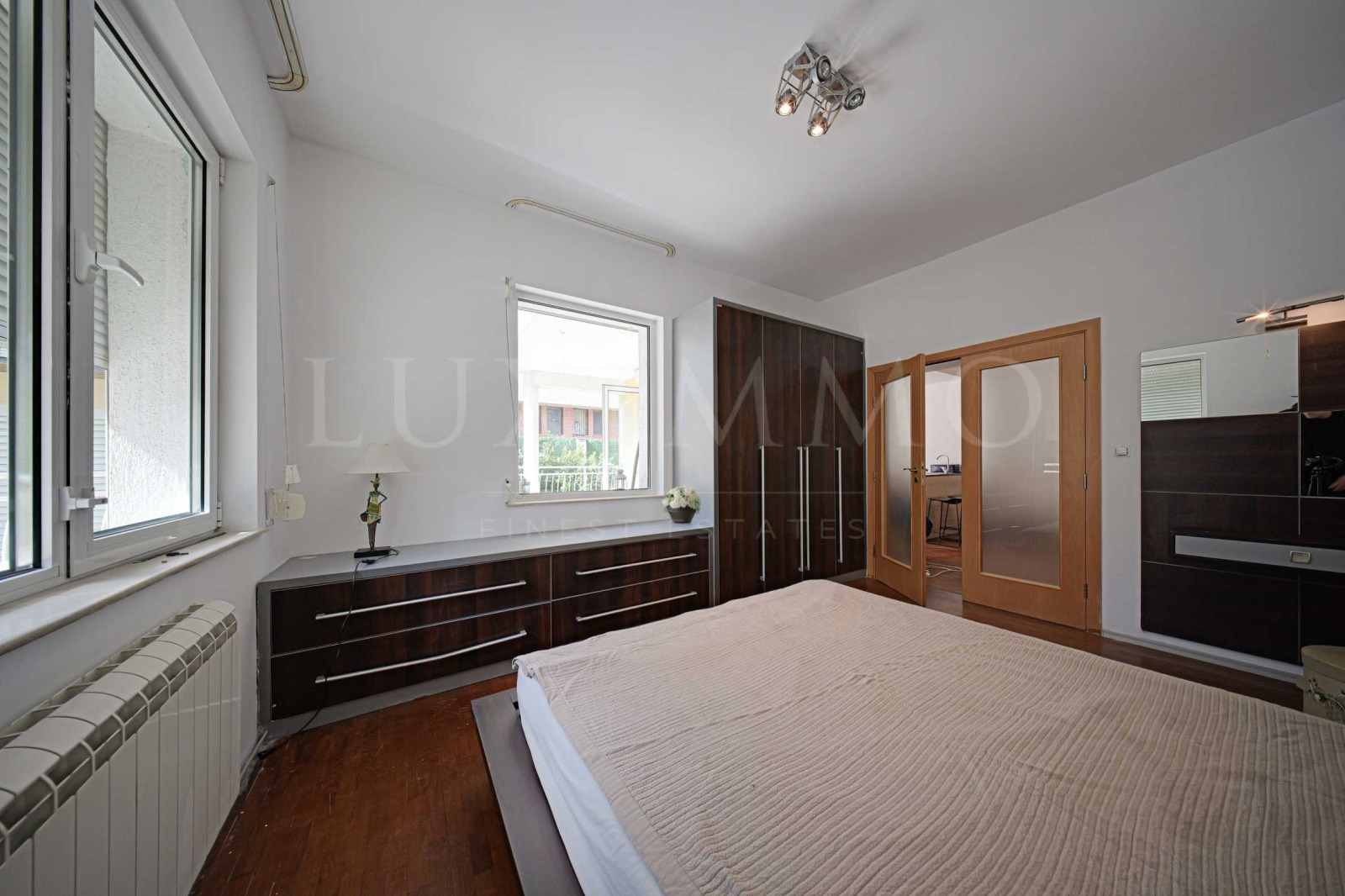 Продава 4-СТАЕН, гр. София, Изток, снимка 7 - Апартаменти - 53719446