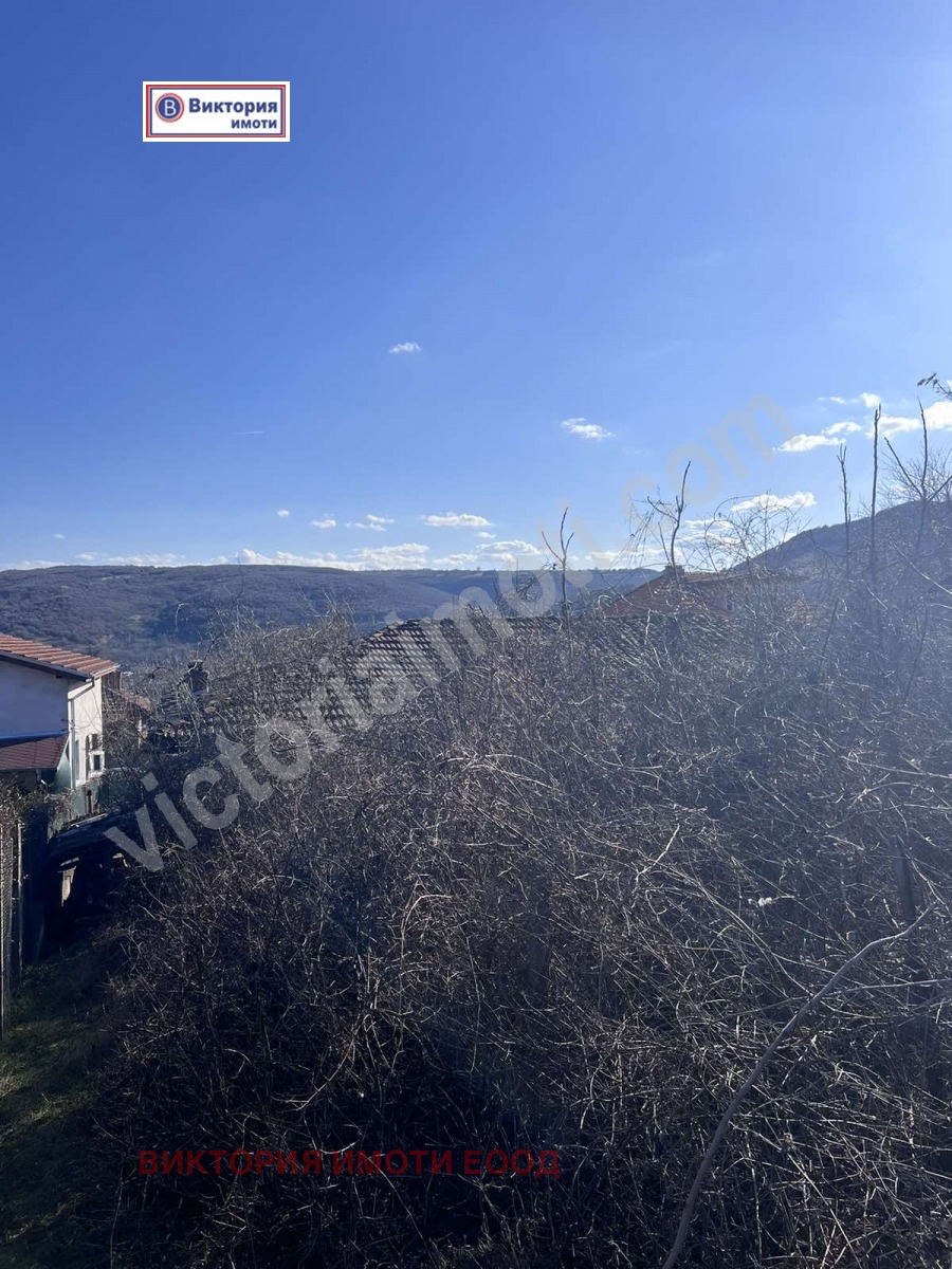 Продава КЪЩА, с. Самоводене, област Велико Търново, снимка 2 - Къщи - 45190051