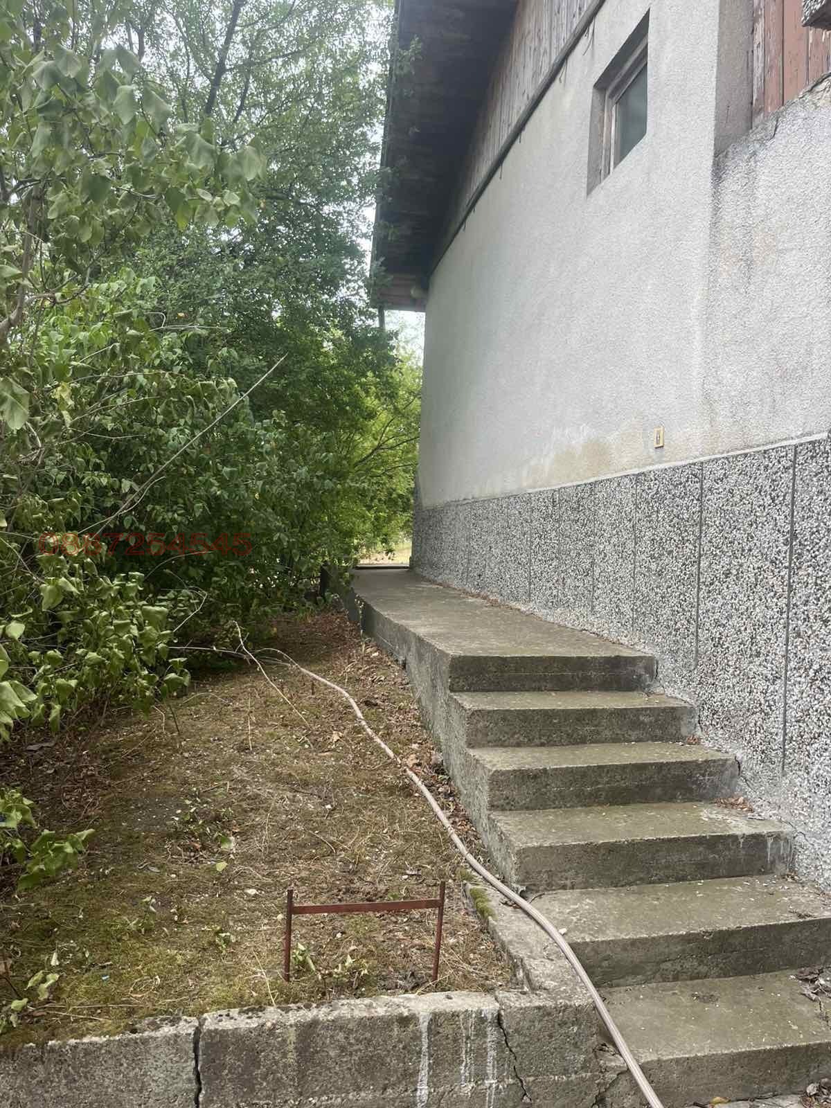 Продава ВИЛА, с. Айдемир, област Силистра, снимка 2 - Вили - 54179298