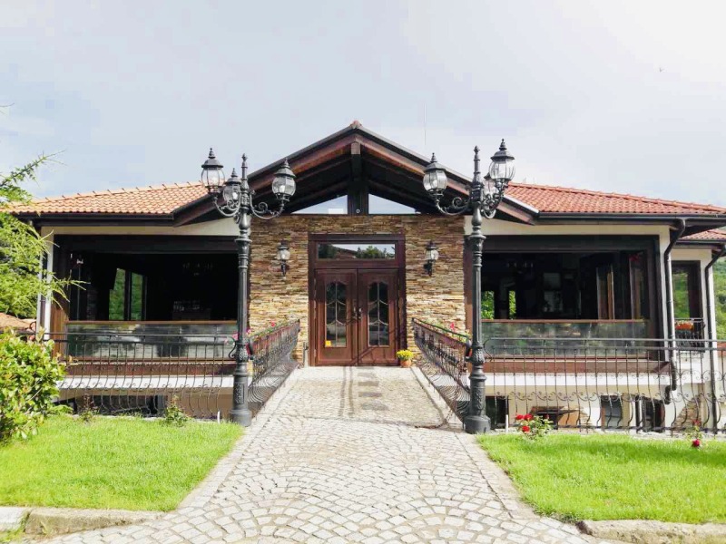 Продава КЪЩА в област Пазарджик, с. Баня - 510 кв.м / 498 000 € » 974 003.34 лв., ВЪЛКАНОВ