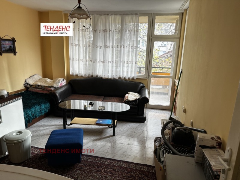 Продава 2-СТАЕН, гр. Кърджали, Веселчане, снимка 1 - Aпартаменти - 48048190