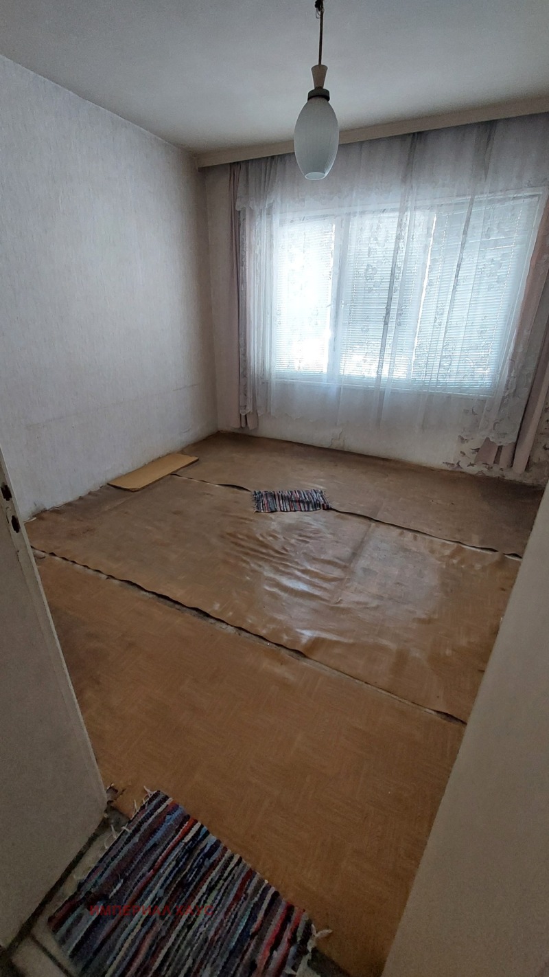 À vendre  2 chambres Haskovo , Tsentar , 121 m² | 59035937