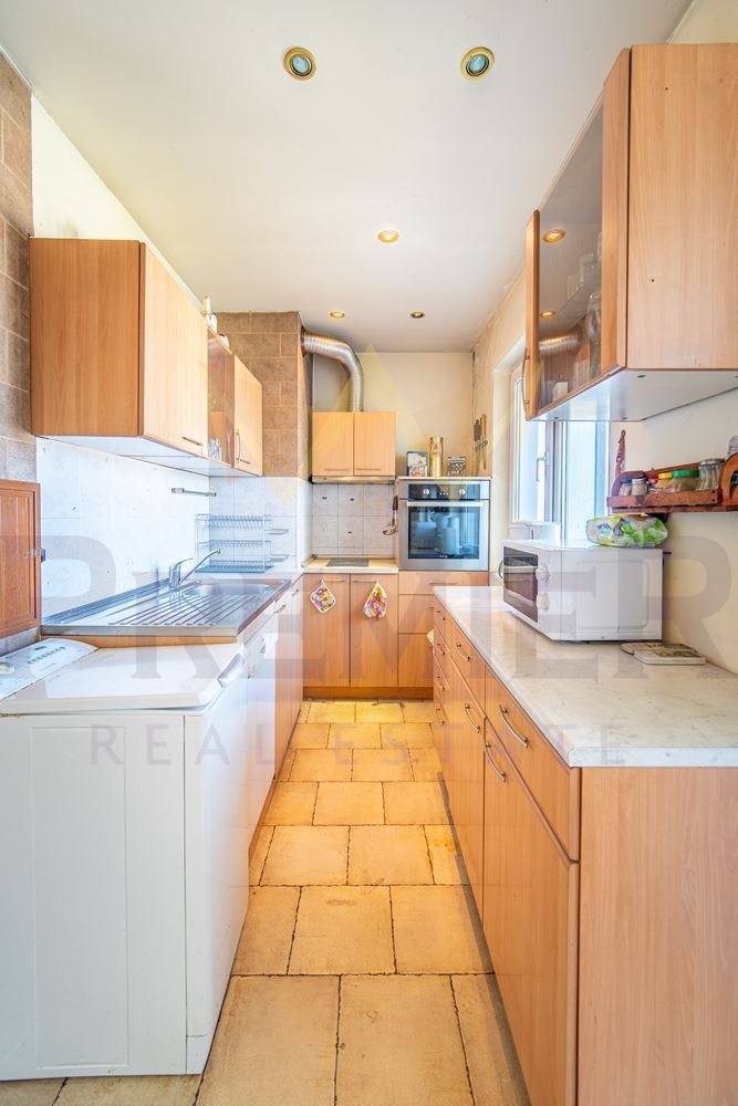 Продава 4-СТАЕН, гр. Варна, Център, снимка 6 - Апартаменти - 53004021