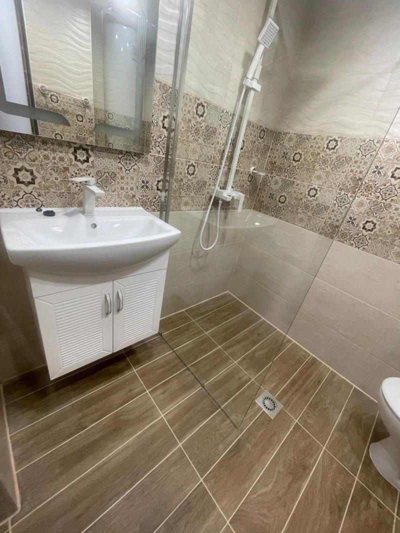 Продава  Ателие, таван град Русе , Център , 80 кв.м | 83997019
