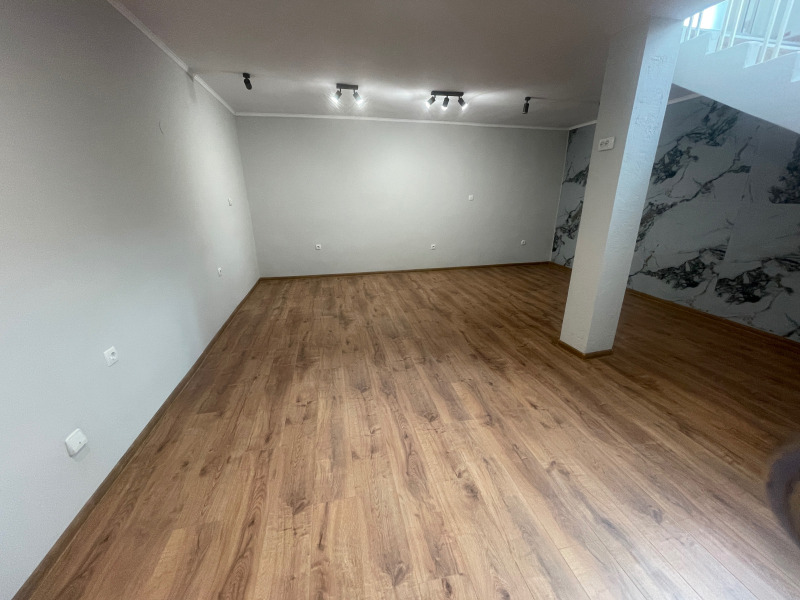 Продава  Ателие, таван град Русе , Център , 80 кв.м | 83997019 - изображение [4]