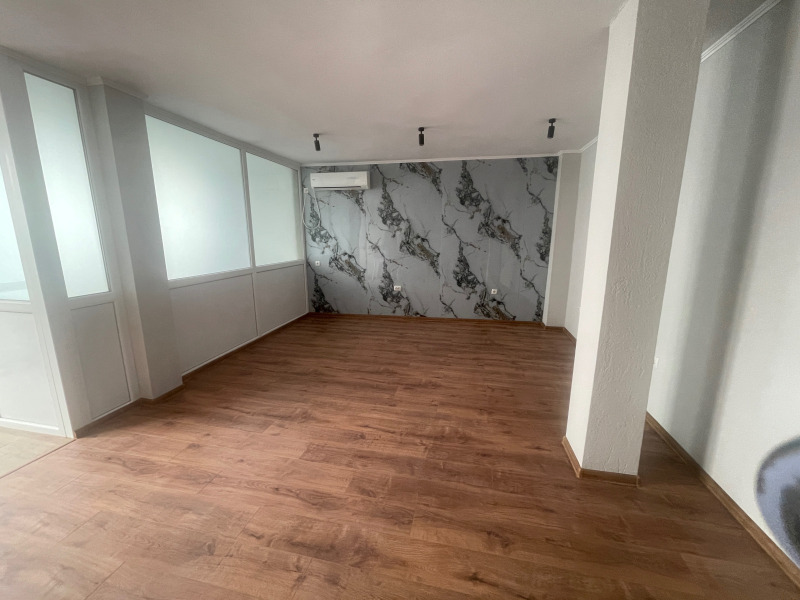 Продава  Ателие, таван град Русе , Център , 80 кв.м | 83997019 - изображение [2]