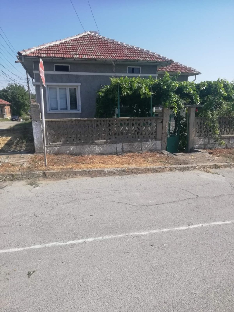 Продава КЪЩА, гр. Две могили, област Русе, снимка 2 - Къщи - 52783886