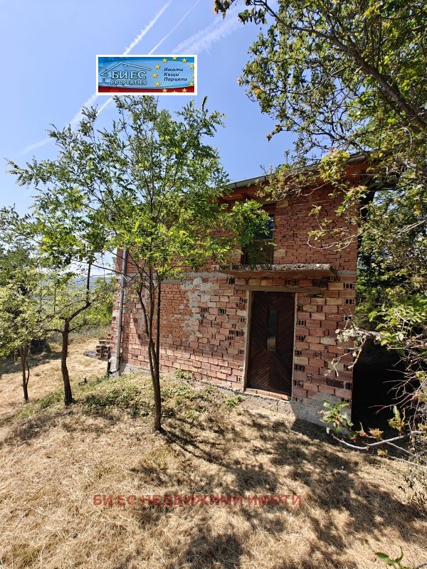 Продава КЪЩА, с. Лобош, област Перник, снимка 10 - Къщи - 54876270
