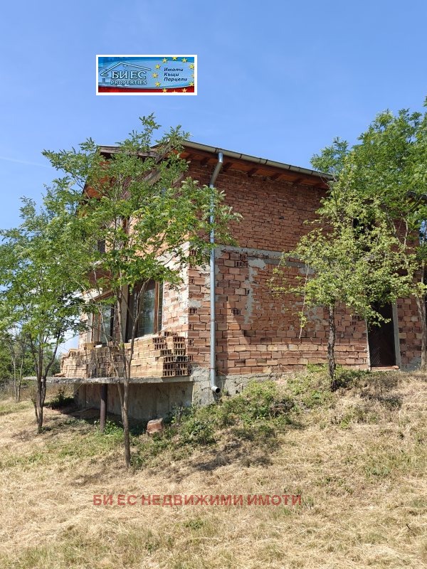 Продава КЪЩА, с. Лобош, област Перник, снимка 8 - Къщи - 54876270