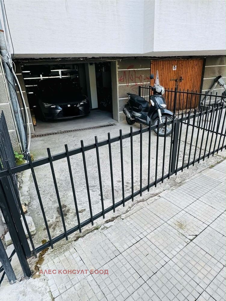 Продава ГАРАЖ, ПАРКОМЯСТО, гр. София, Редута, снимка 3 - Гаражи и паркоместа - 55440201