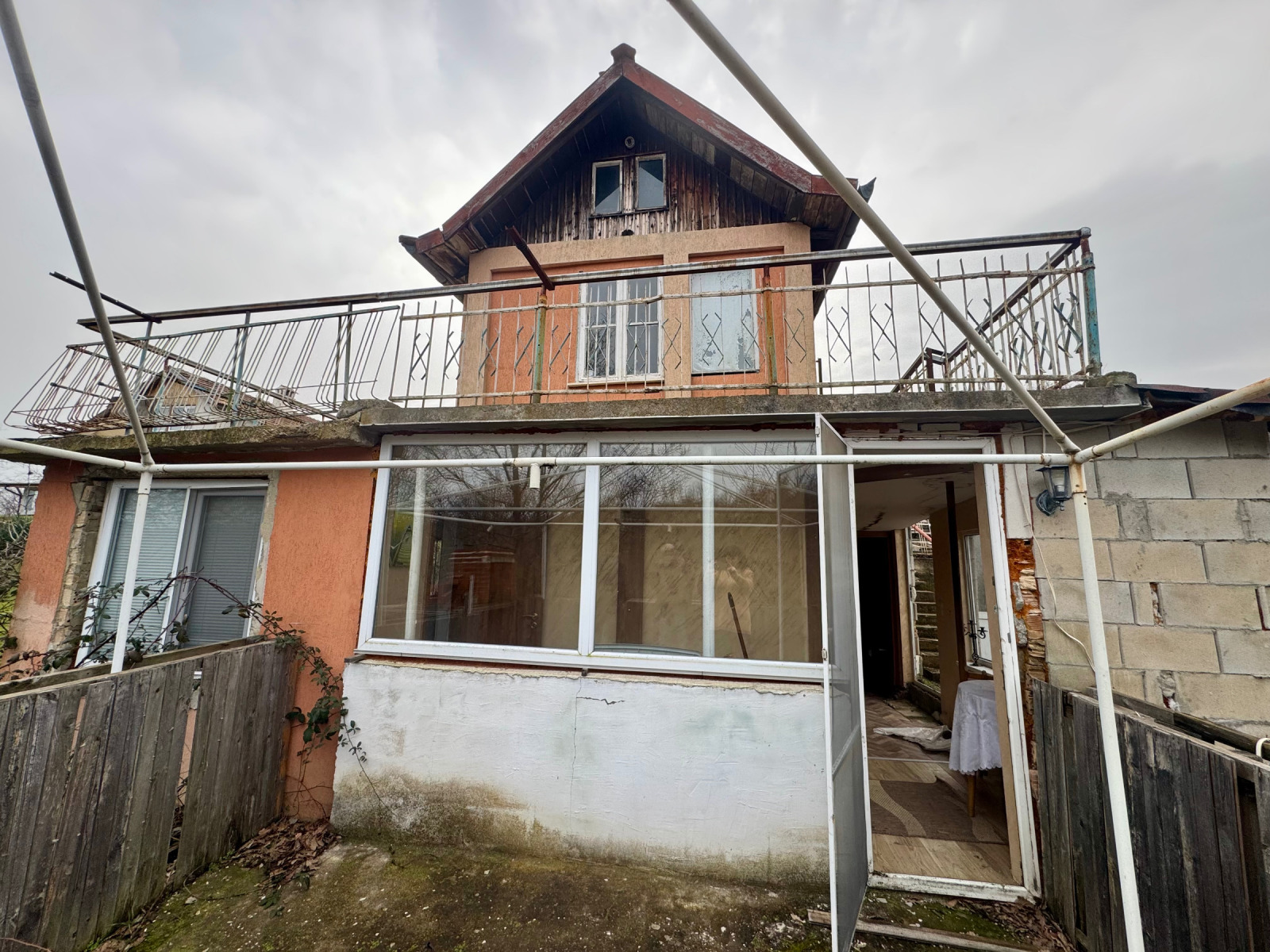 Продава ВИЛА, с. Приселци, област Варна, снимка 3 - Вили - 52606600