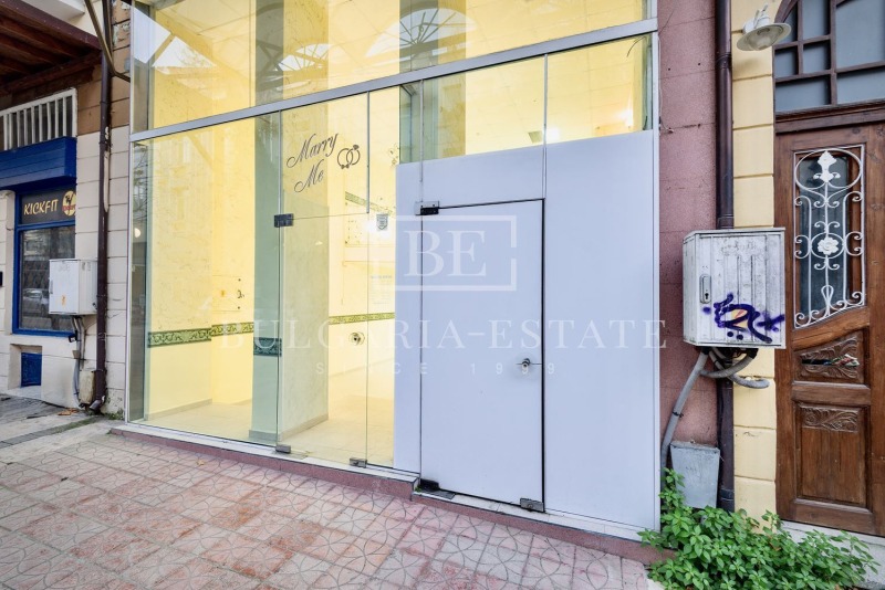 Продава ЗАВЕДЕНИЕ в град Варна, Гръцка махала - 105 кв.м / 105 000 € » 205 362.15 лв., БЪЛГАРИЯ-ЕСТЕЙТ