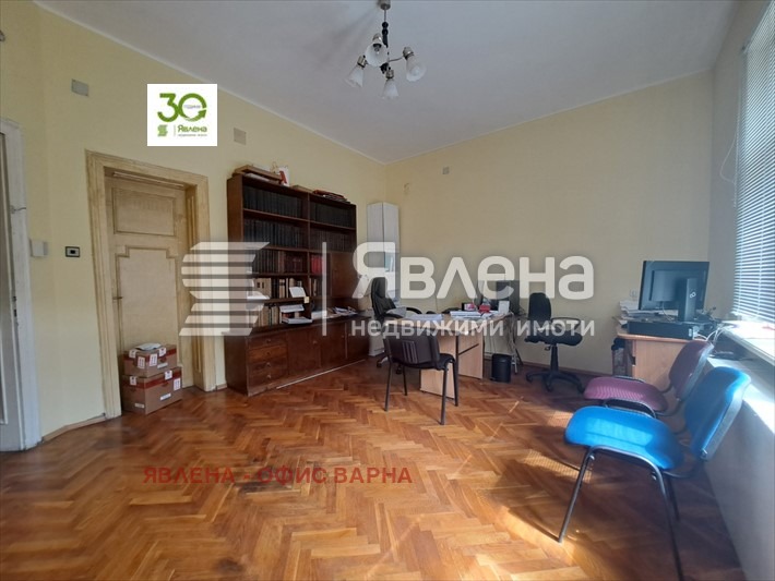 Продава ЕТАЖ ОТ КЪЩА, гр. Варна, Гръцка махала, снимка 4 - Етаж от къща - 49365506