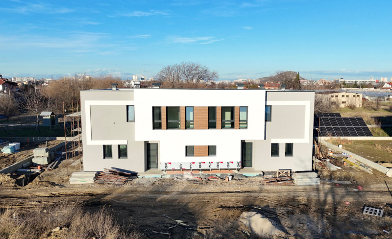 Продава КЪЩА, гр. Пловдив, Коматевско шосе