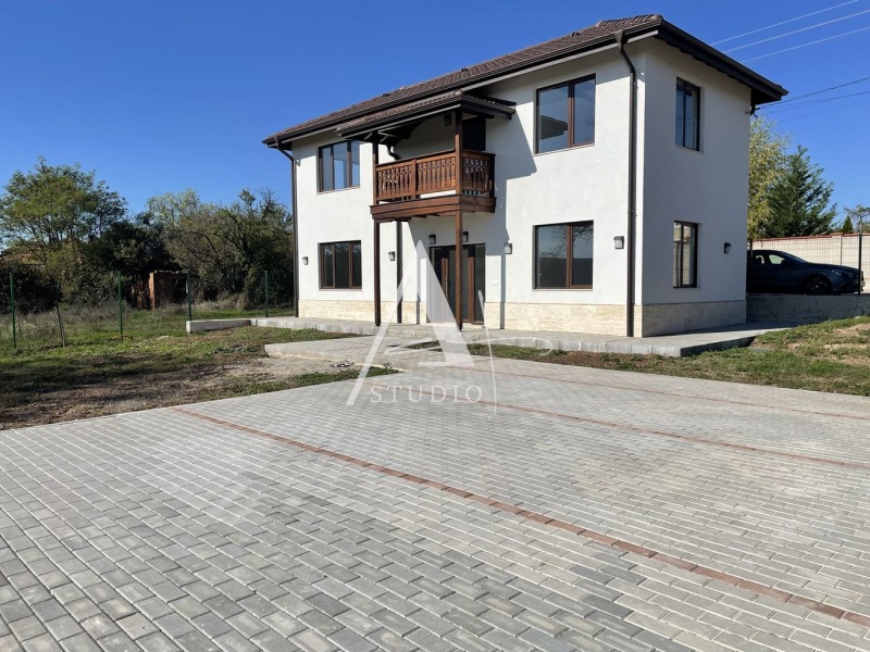 In vendita  Casa Sofia , Suhodol , 124 mq | 71707501