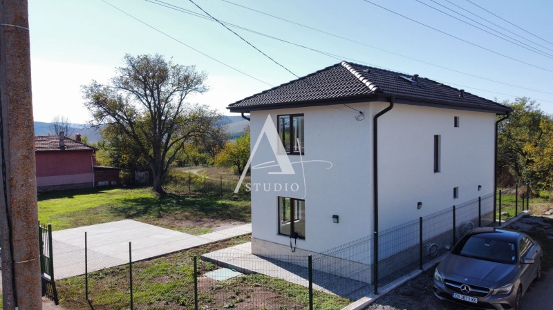 In vendita  Casa Sofia , Suhodol , 124 mq | 71707501 - Immagine [2]