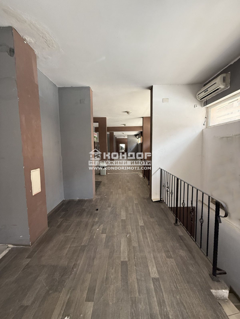 Продава  Магазин град Пловдив , Въстанически , 450 кв.м | 18604214 - изображение [4]