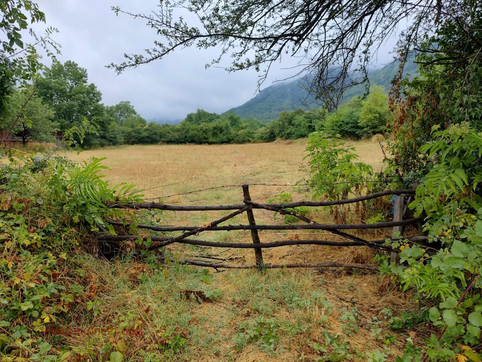 Продава ПАРЦЕЛ, гр. Златица, област София област