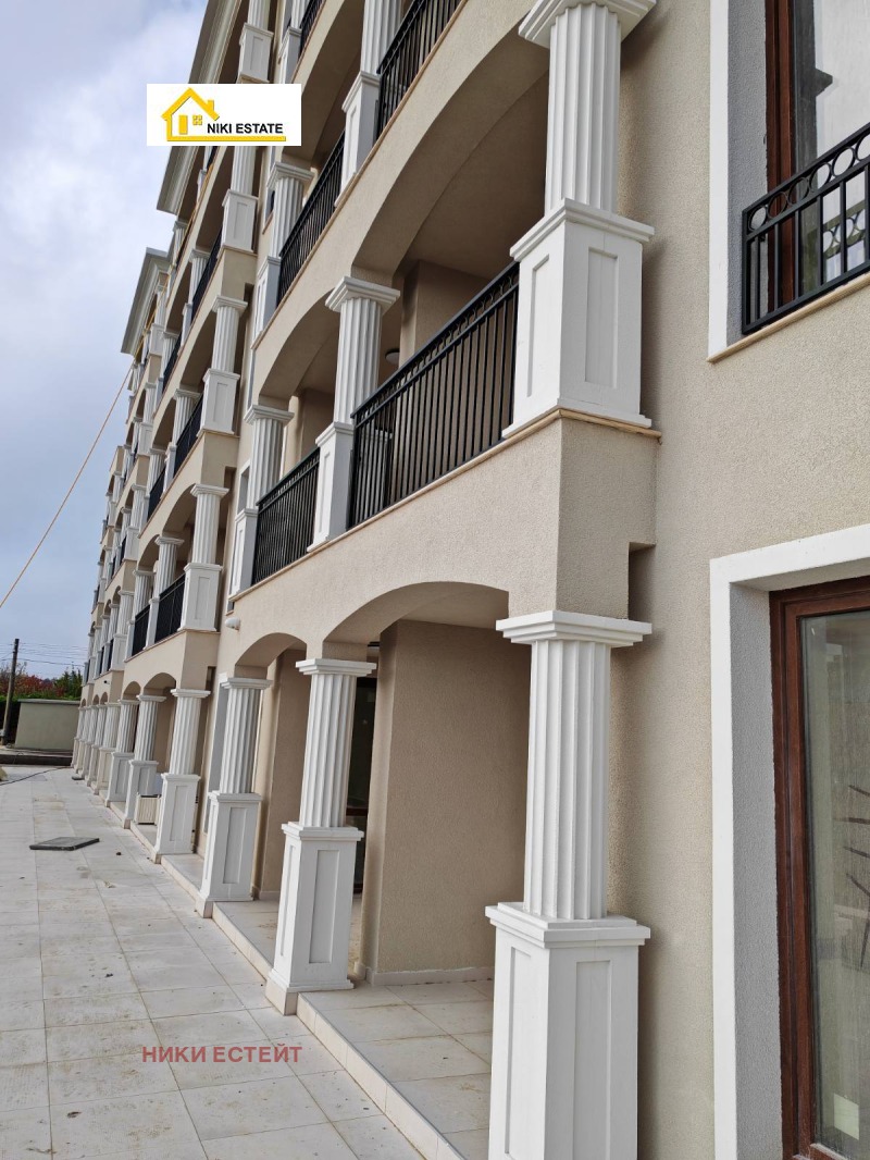 Продава 3-СТАЕН, гр. Варна, к.к. Св.Св. Константин и Елена, снимка 2 - Апартаменти - 51705744