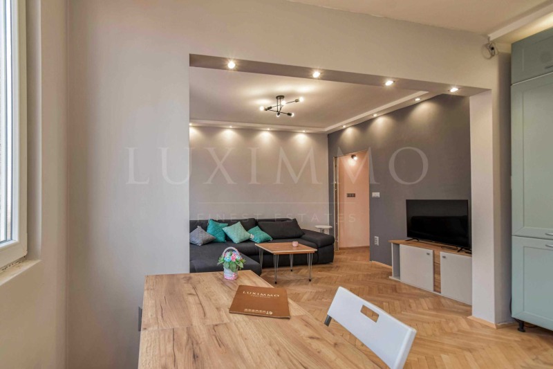 Продава 3-СТАЕН, гр. София, Център, снимка 6 - Апартаменти - 50989799