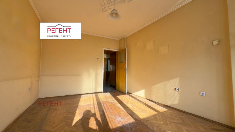 Продава 3-СТАЕН, гр. Габрово, Център, снимка 3 - Апартаменти - 52301374