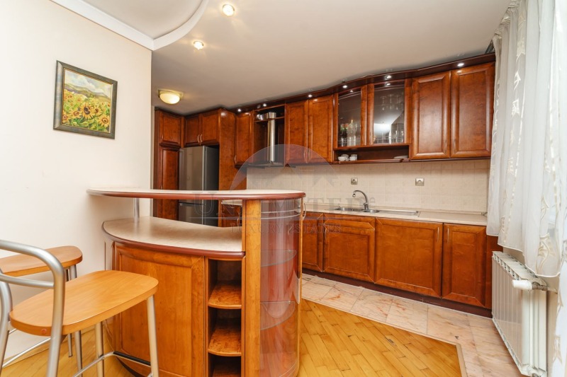 Продава 4-СТАЕН, гр. София, Лозенец, снимка 10 - Апартаменти - 52660598