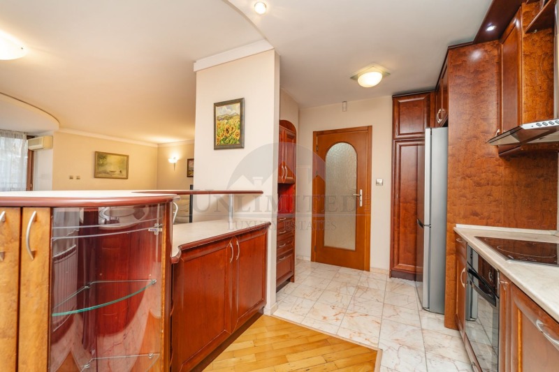 Продава 4-СТАЕН, гр. София, Лозенец, снимка 14 - Апартаменти - 52660598