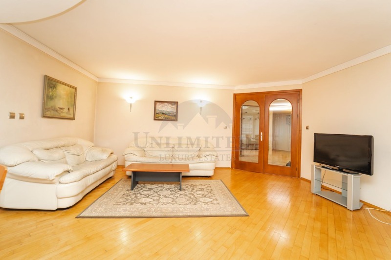 Продава 4-СТАЕН, гр. София, Лозенец, снимка 9 - Апартаменти - 52660598