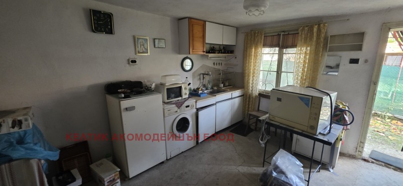 Продава КЪЩА, с. Блажиево, област Кюстендил, снимка 7 - Къщи - 52361065