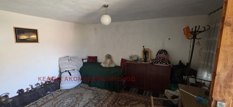 Продава КЪЩА, с. Блажиево, област Кюстендил, снимка 8 - Къщи - 52361065