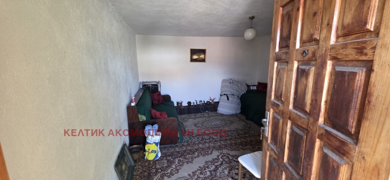 Продава КЪЩА, с. Блажиево, област Кюстендил, снимка 11 - Къщи - 52361065