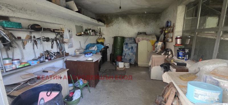 Продава КЪЩА, с. Блажиево, област Кюстендил, снимка 9 - Къщи - 52361065