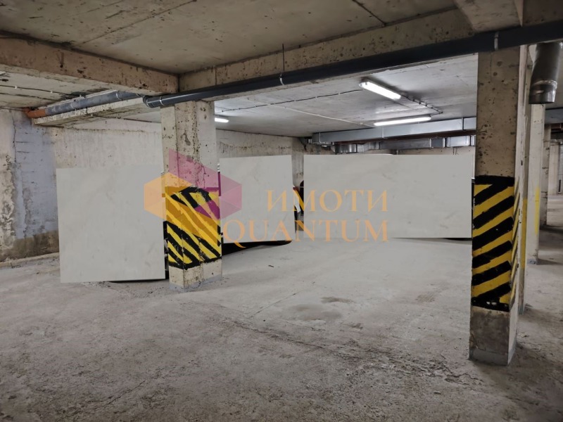 Продава ГАРАЖ, ПАРКОМЯСТО, гр. Варна, Левски 2, снимка 2 - Гаражи и паркоместа - 53188694