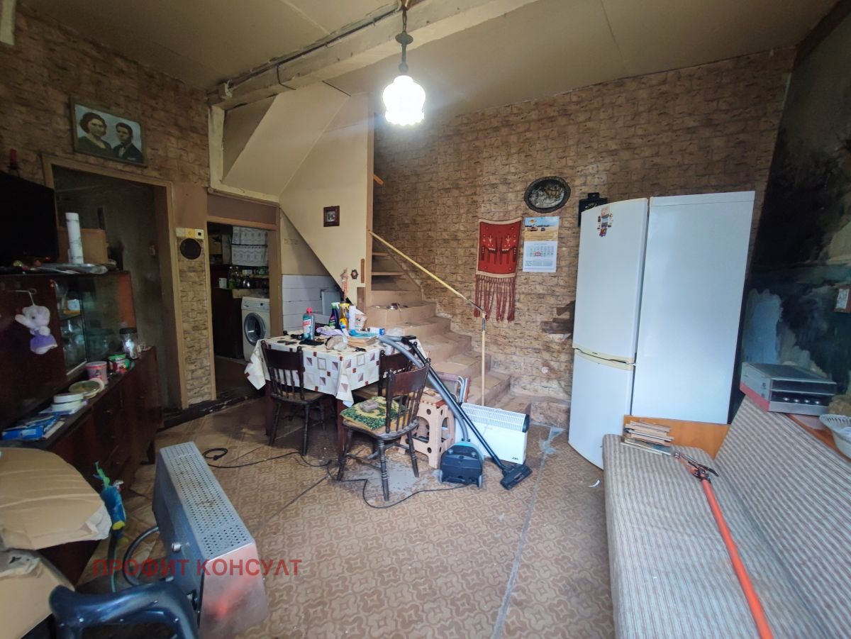 Продава КЪЩА, с. Самоводене, област Велико Търново, снимка 2 - Къщи - 50006992