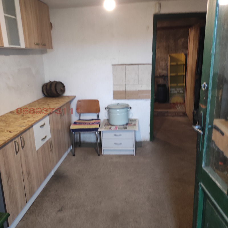 Продава КЪЩА, гр. Никопол, област Плевен, снимка 13 - Къщи - 53130362