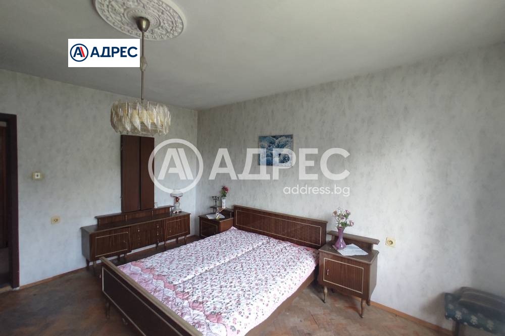 Продава МНОГОСТАЕН, гр. Разград, Център, снимка 4 - Апартаменти - 54786706