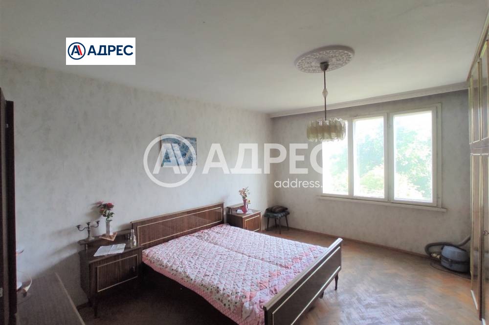 Продава МНОГОСТАЕН, гр. Разград, Център, снимка 3 - Апартаменти - 54786706