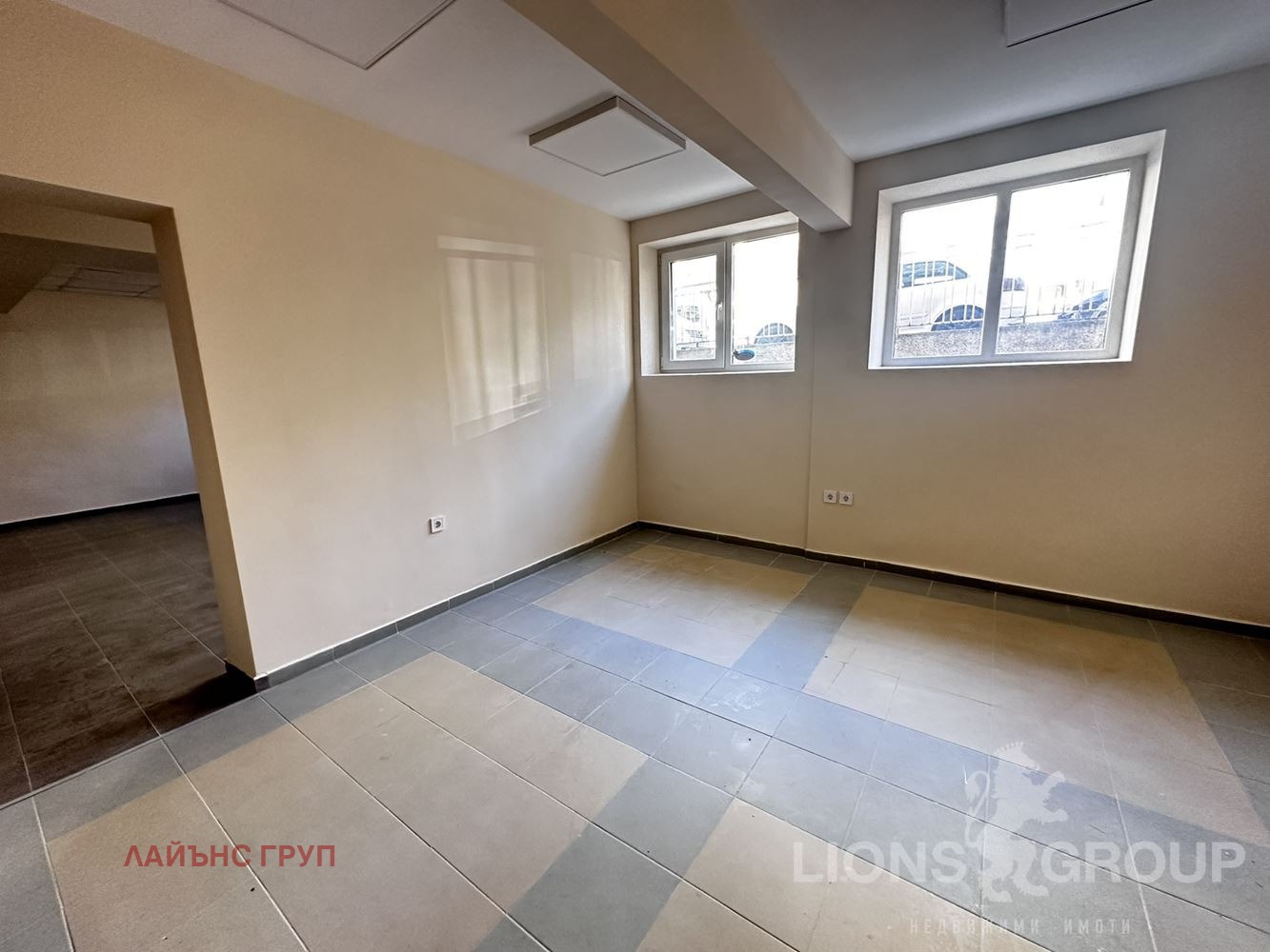 Продава СКЛАД, гр. Варна, Окръжна болница-Генерали, снимка 2 - Складове - 54352755