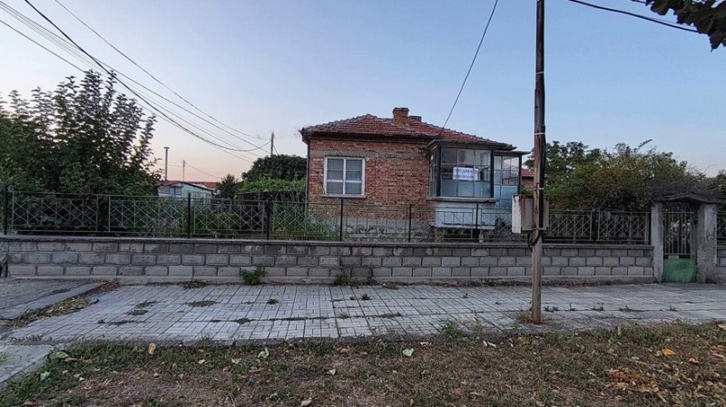 Продава КЪЩА, гр. Камено, област Бургас, снимка 2 - Къщи - 46820003