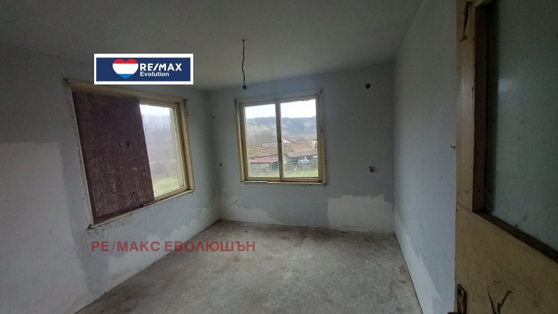 Продава КЪЩА, с. Дряновец, област Разград, снимка 7 - Къщи - 53409529