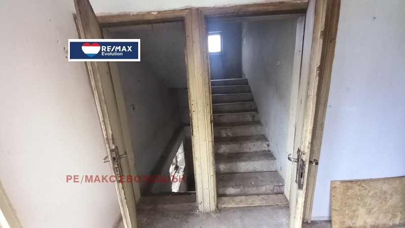 Продава КЪЩА, с. Дряновец, област Разград, снимка 4 - Къщи - 53409529