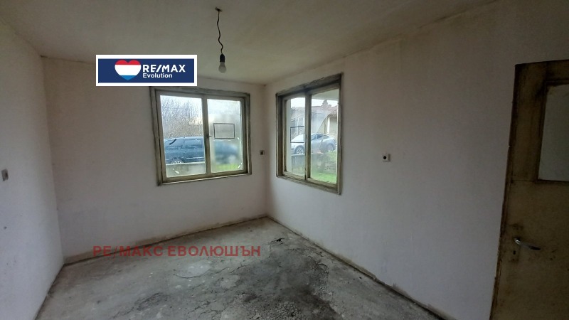 Продава КЪЩА, с. Дряновец, област Разград, снимка 6 - Къщи - 53409529